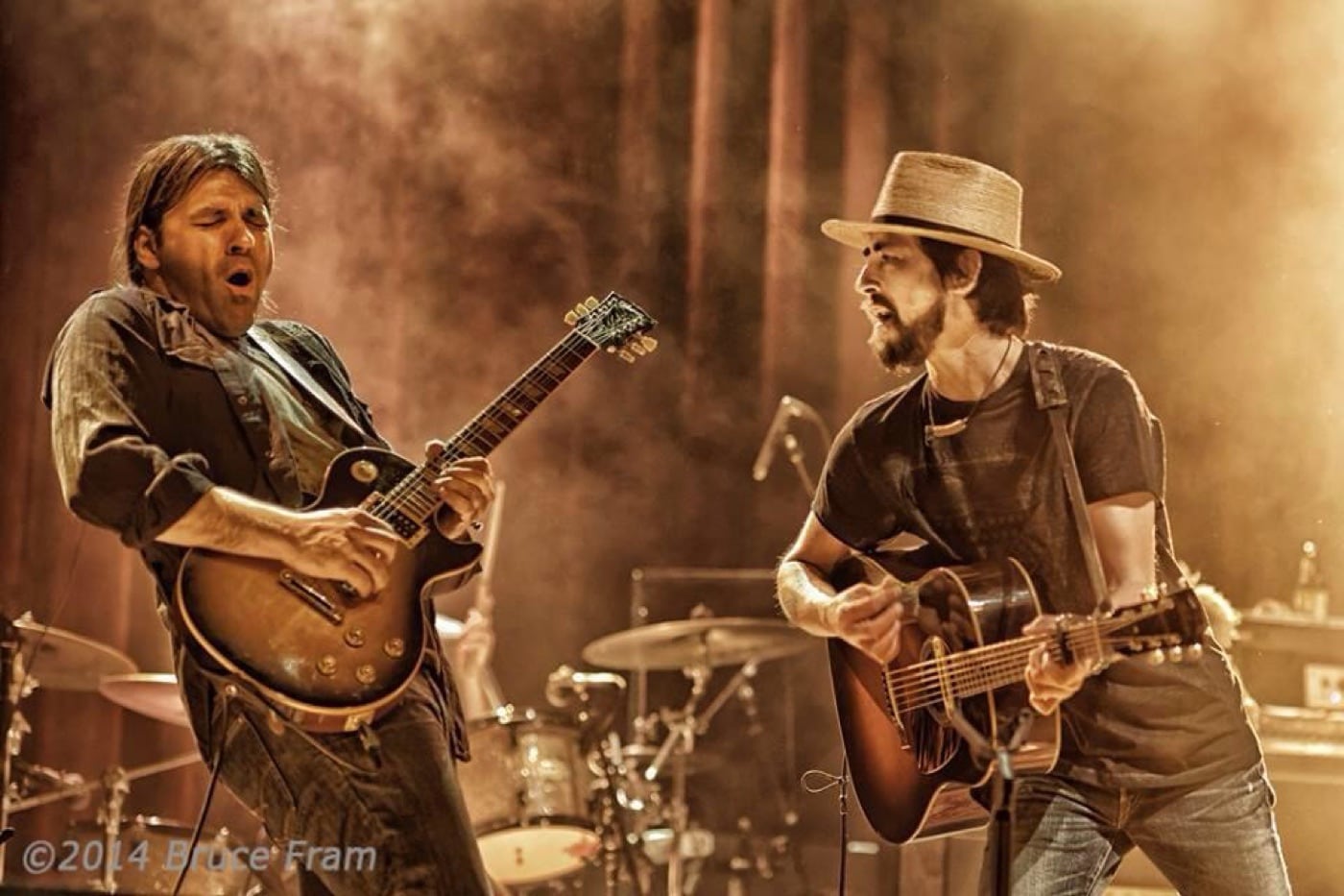 Nathan Dale and Jackie Greene performing together in 2014